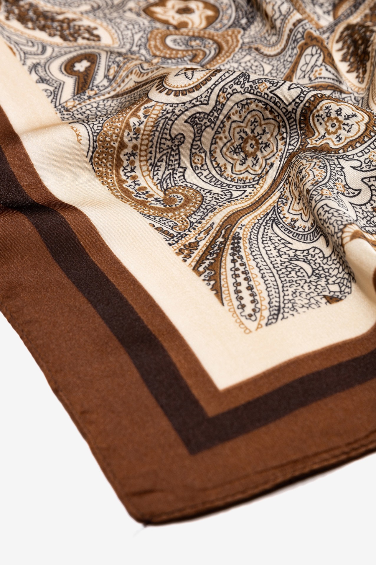 Bandana castanha padr�o paisley