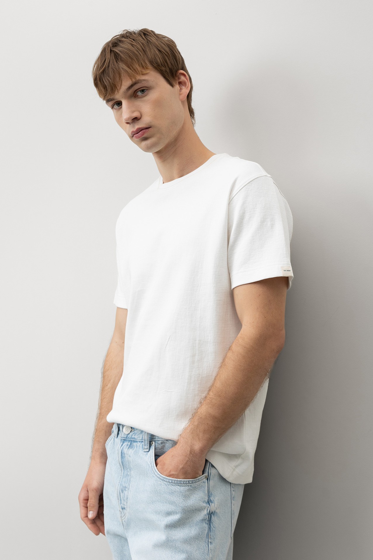 Camiseta beige corte regular