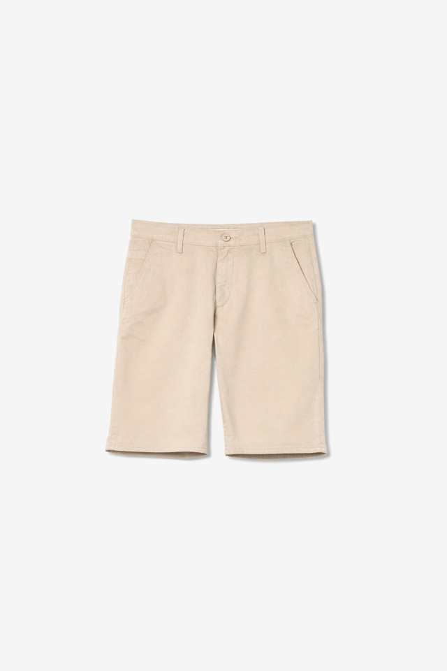 Bermuda beige corte recto Bermuda beige corte recto