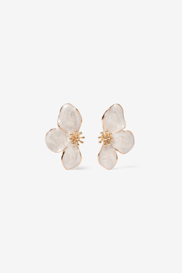 White Floral Stud Earrings