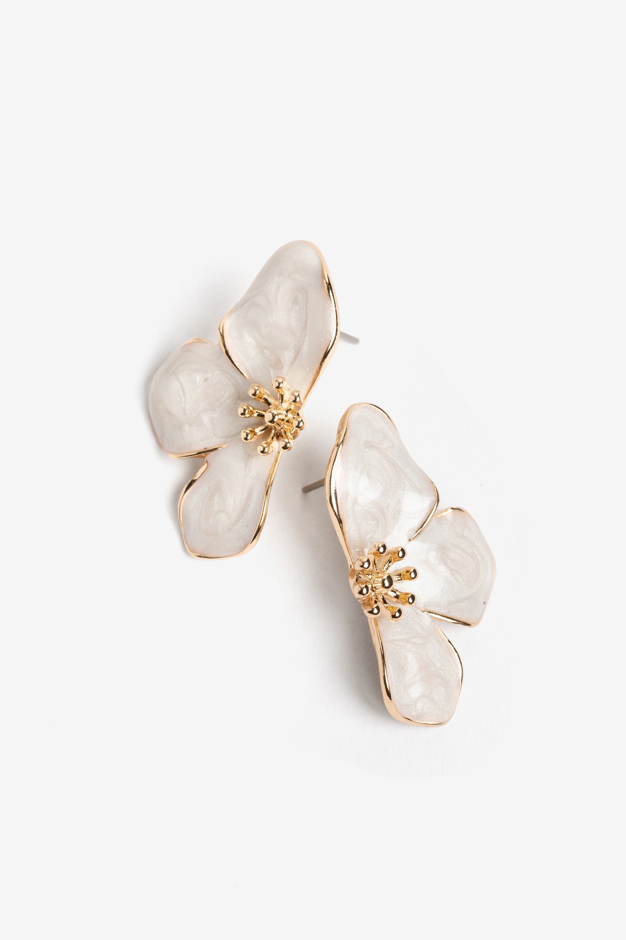 White Floral Stud Earrings