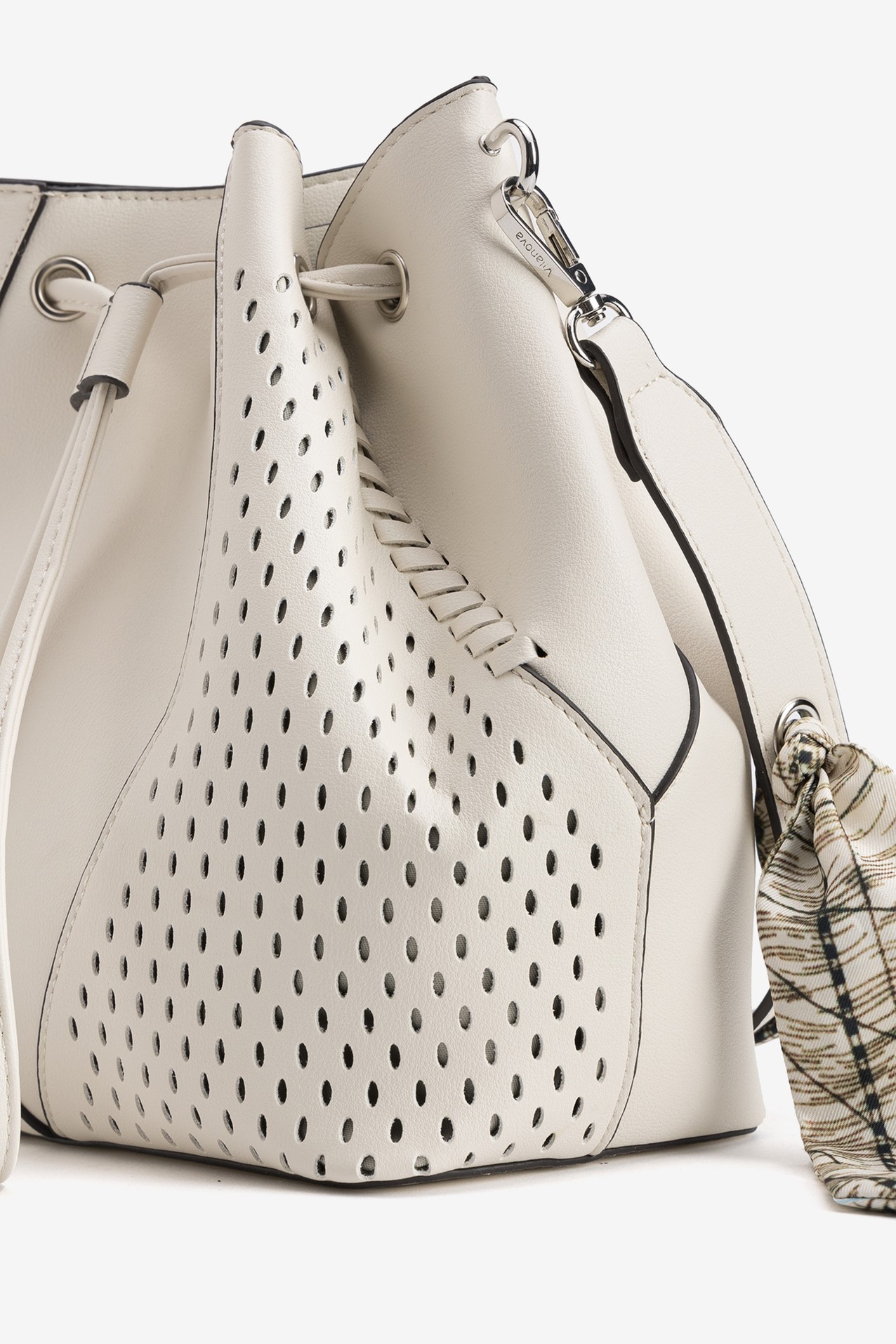Bolso bucket color crudo