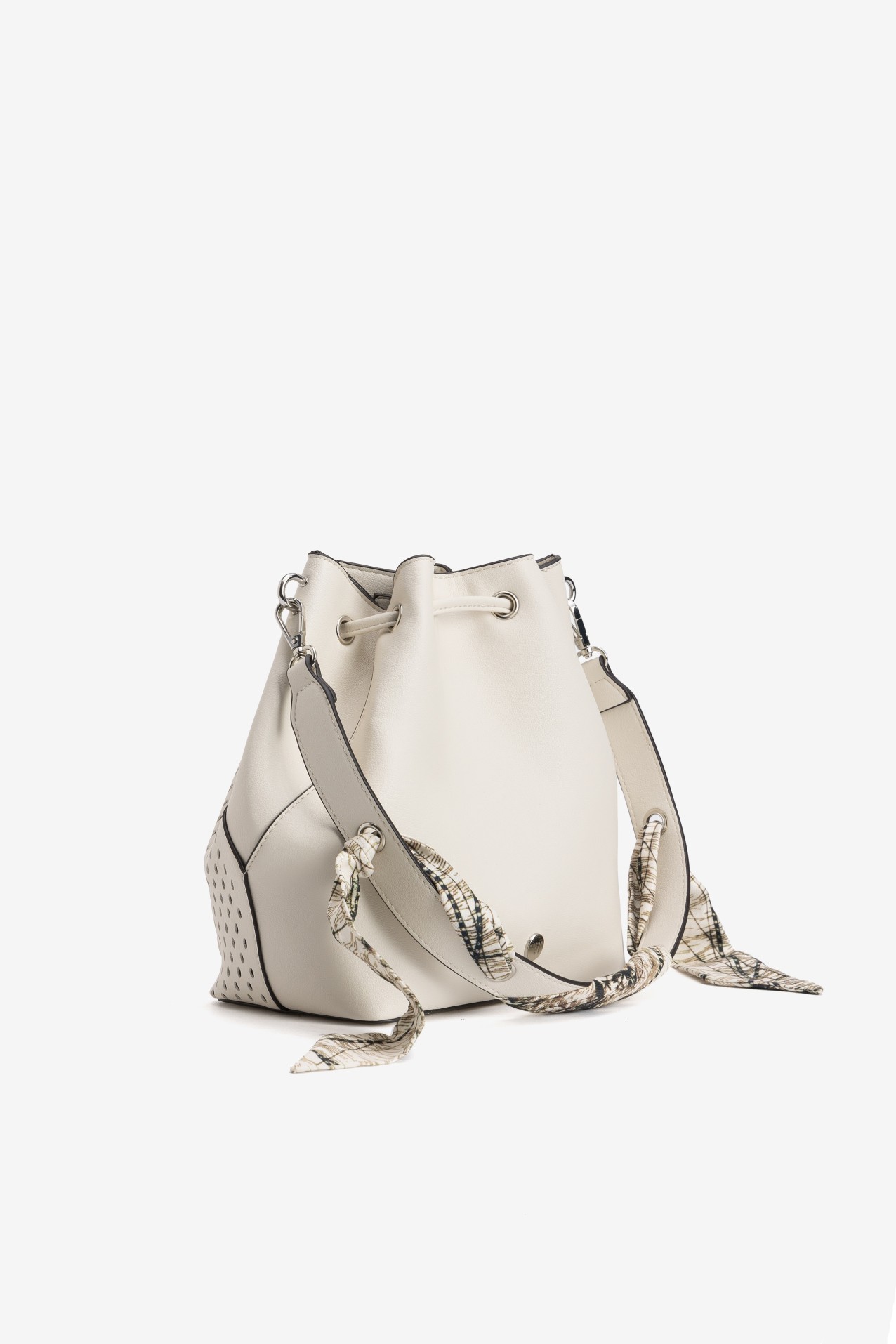 Bolso bucket color crudo