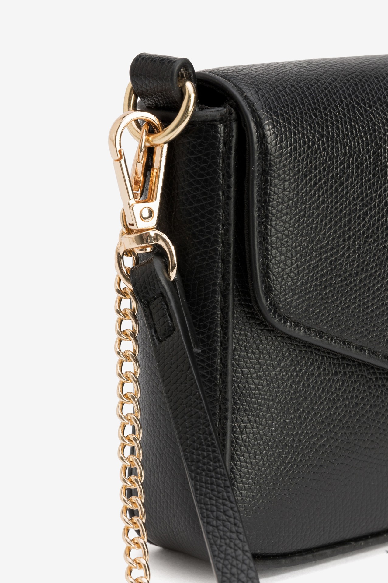 Black Wallet With Chain