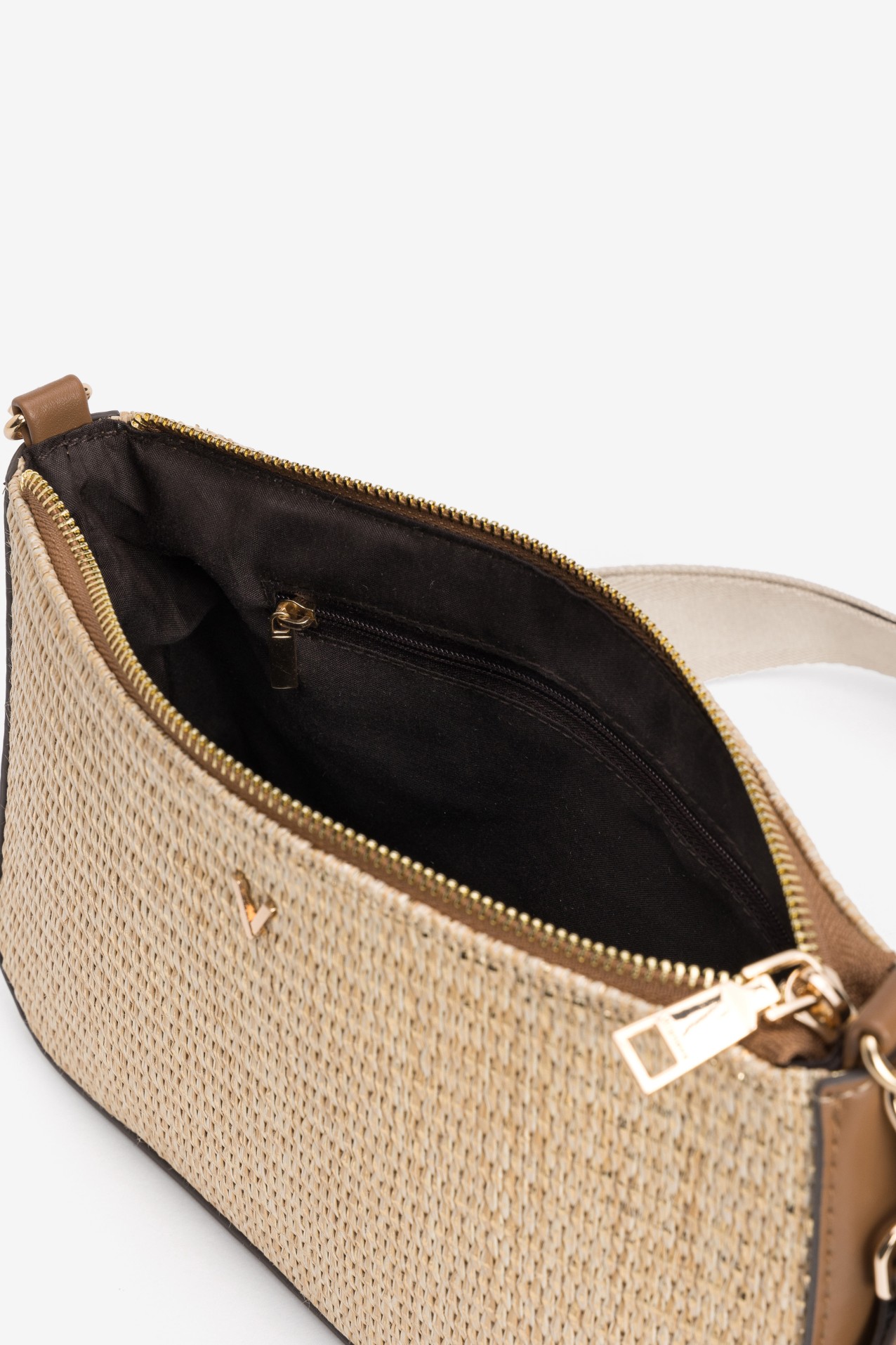 Cartera beige con correa ancha