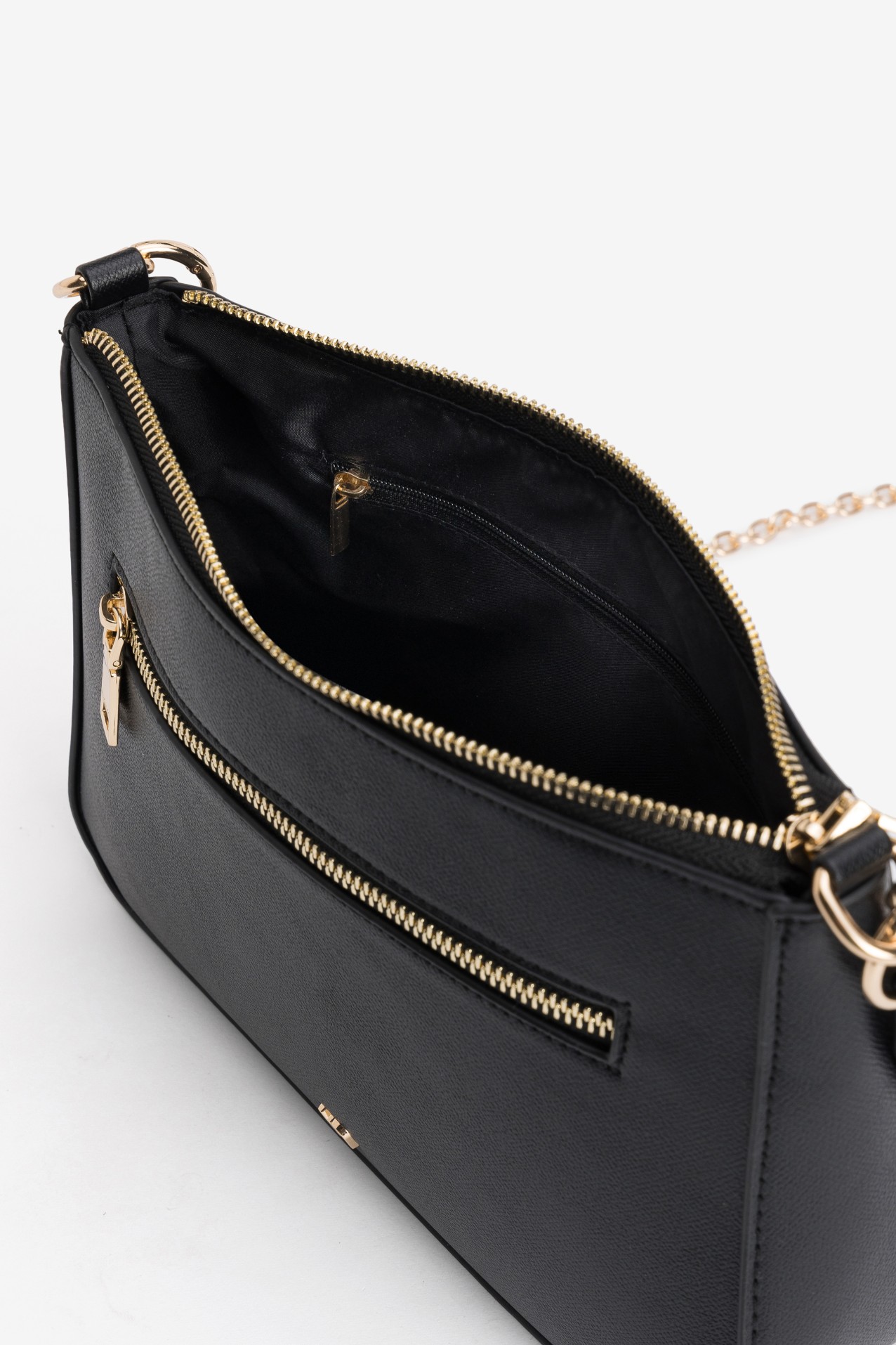 Black Chain Shoulder Bag