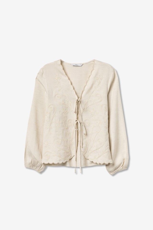 Blusa beige claro manga larga Blusa beige claro manga larga