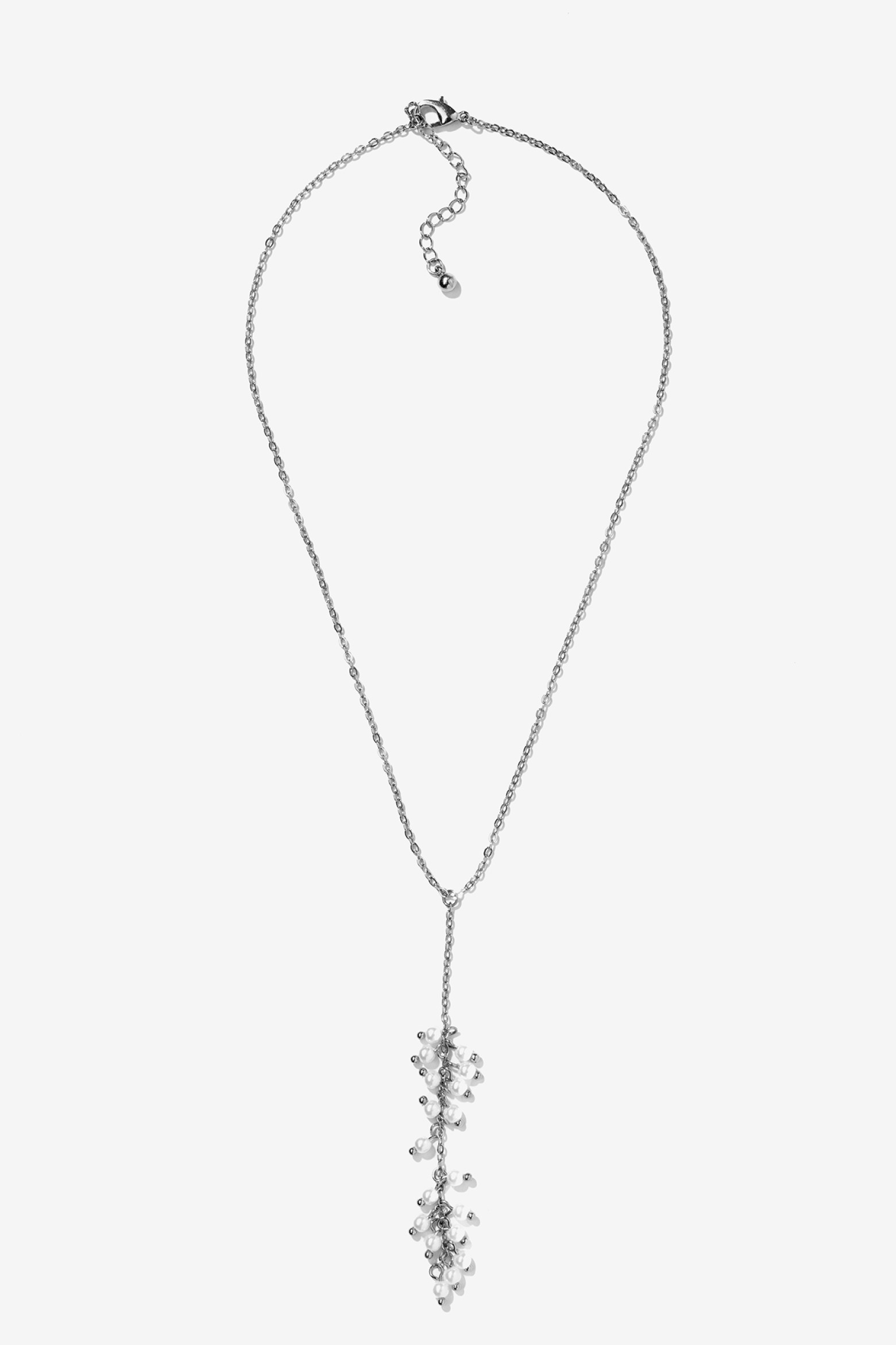 Collar plateado con colgante