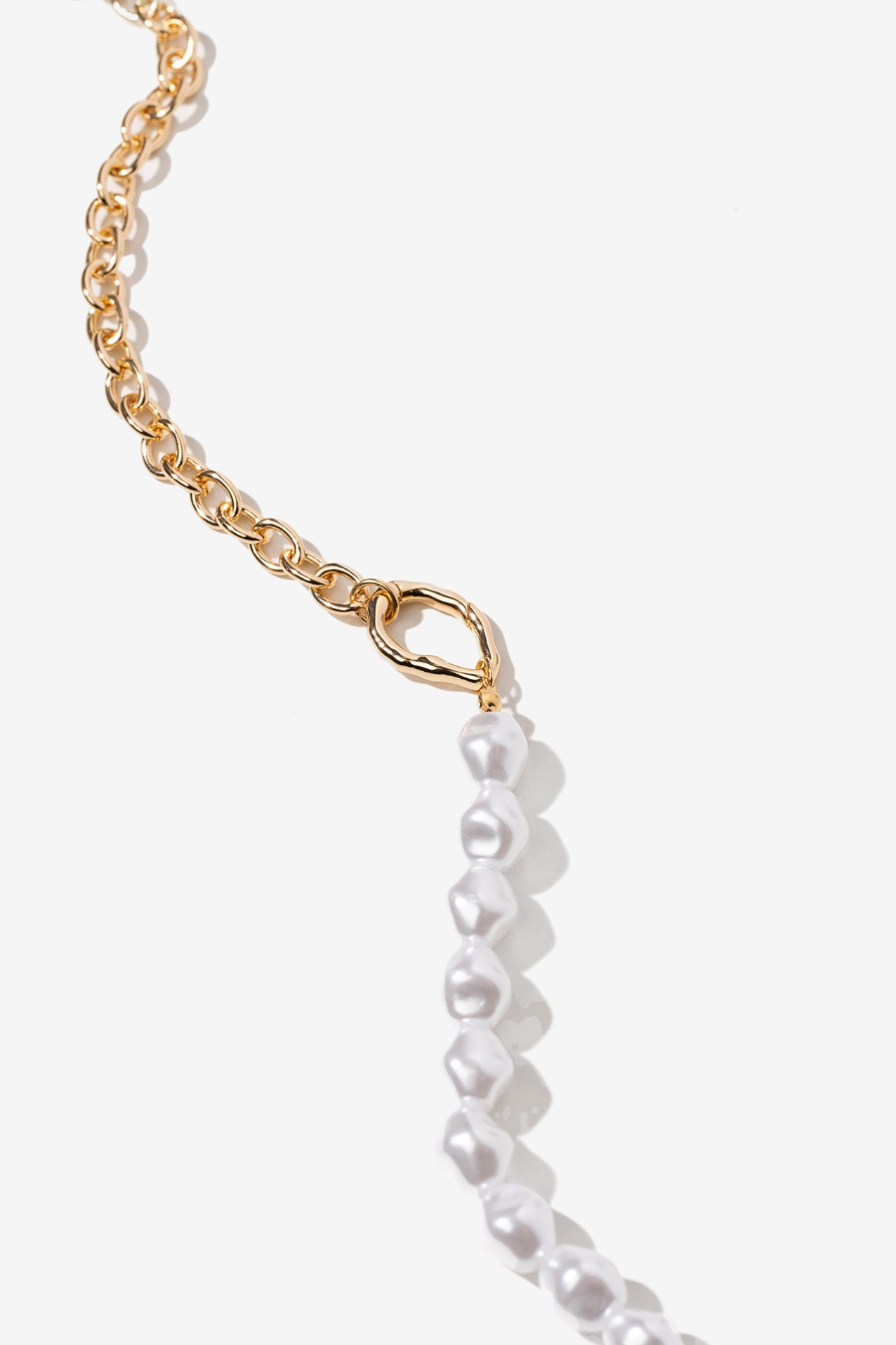 Collar cadena y perlas