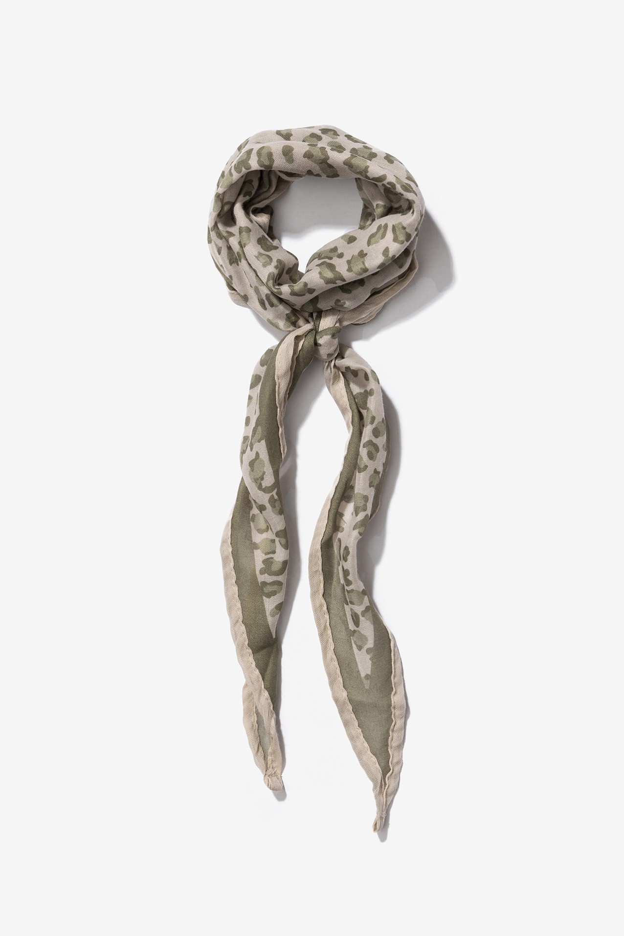 Bandana com padr�o animal