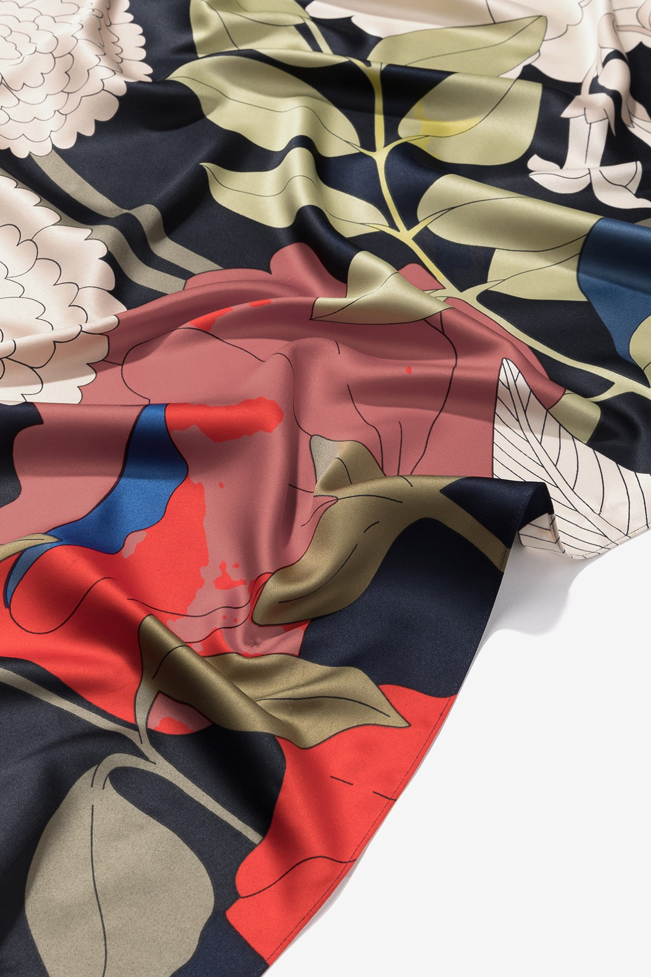 Len�o floral azul e vermelho
