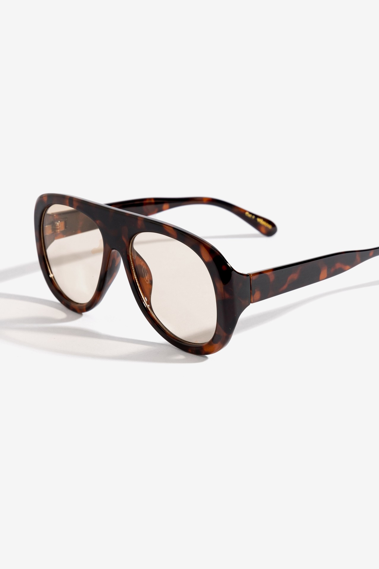 Brown Tortoiseshell Retro Sunglasses