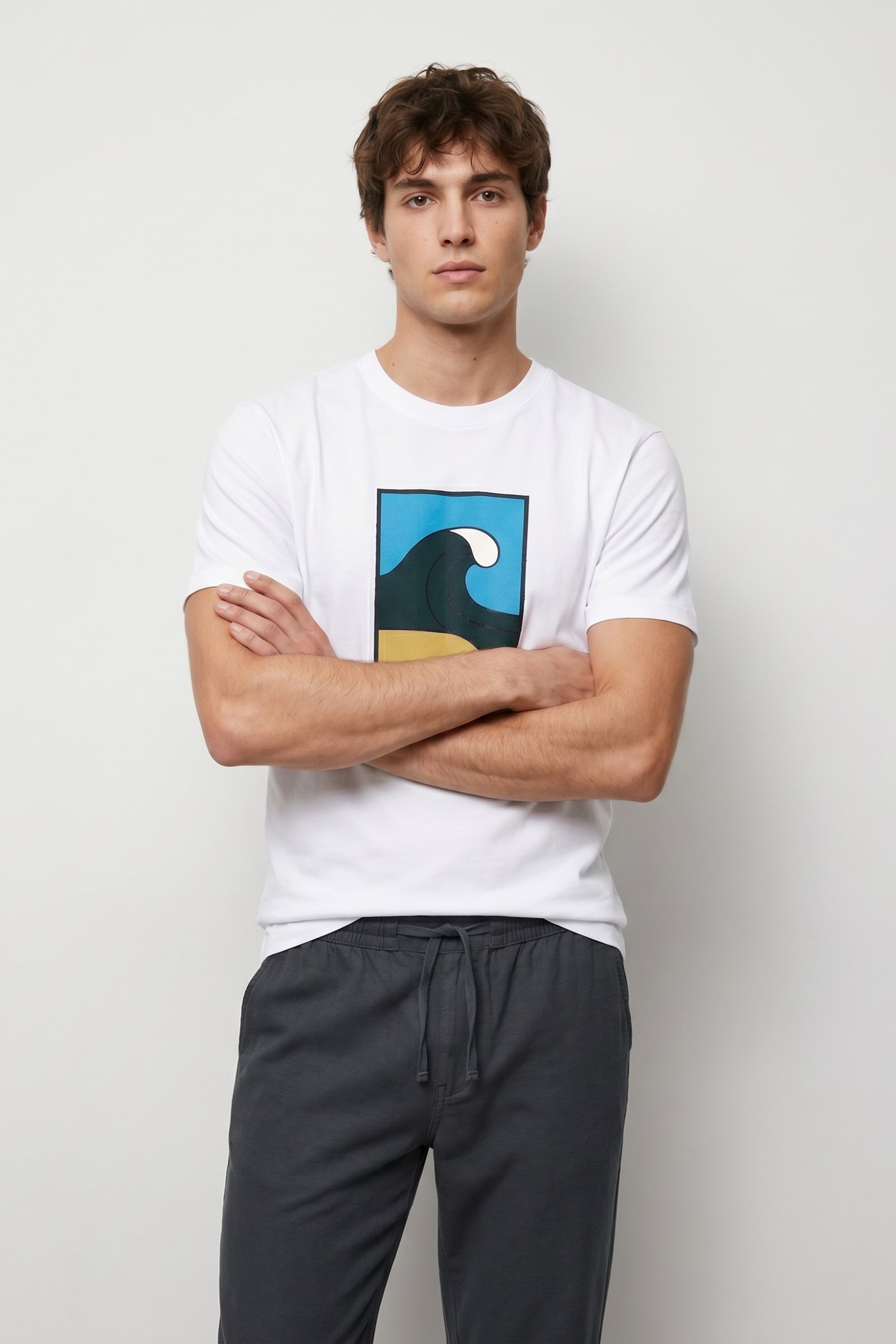 T-shirt branca regular wave