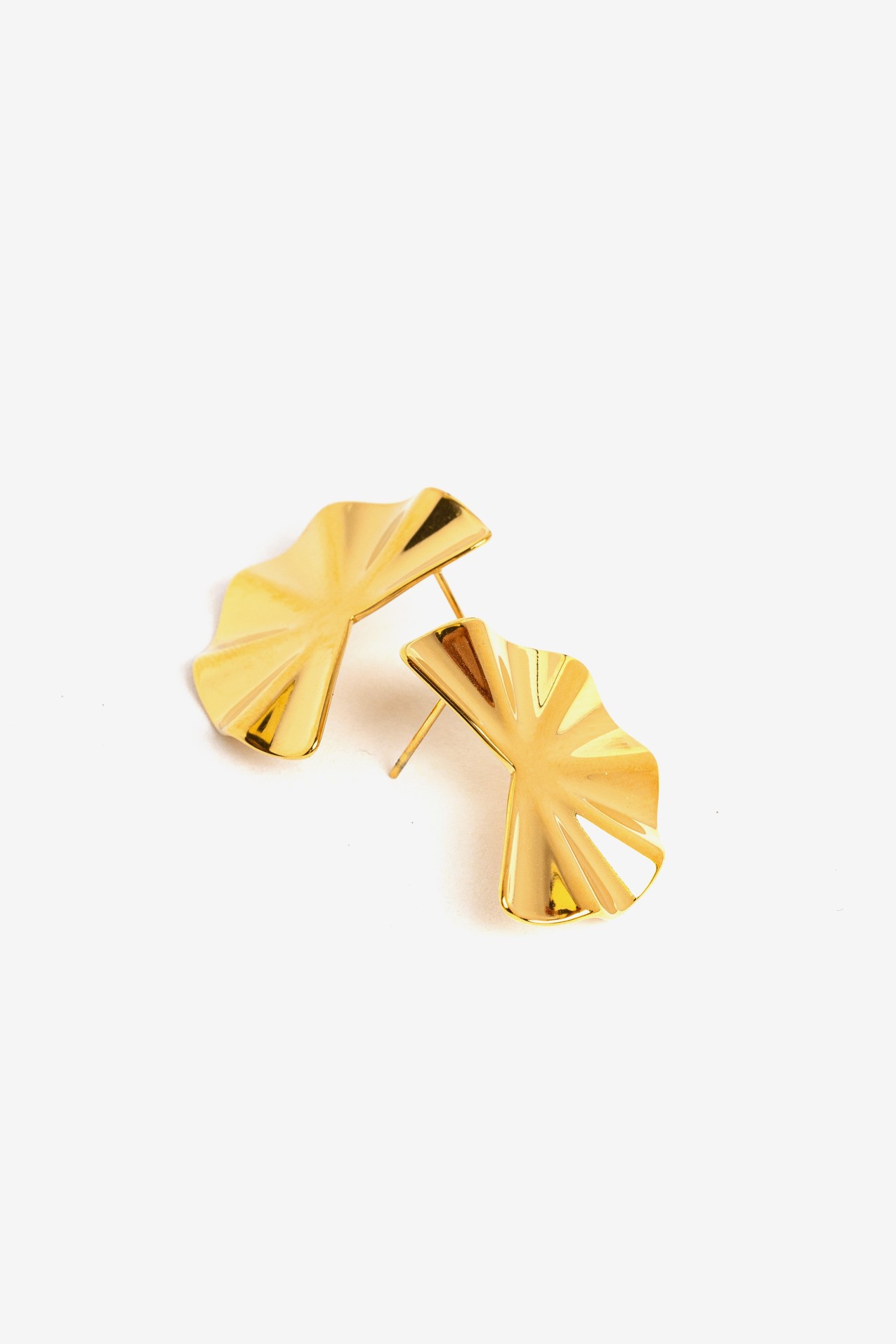 Brincos dourados geom�tricos