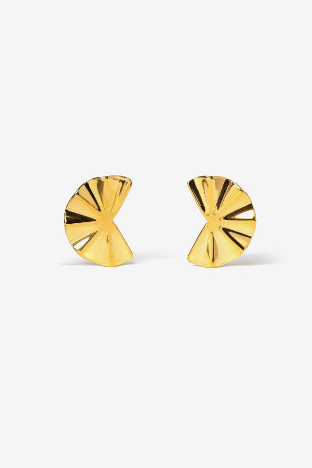 Brincos dourados geom�tricos