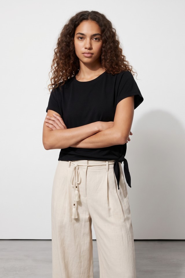 Black Tie-Side Regular T-shirt
