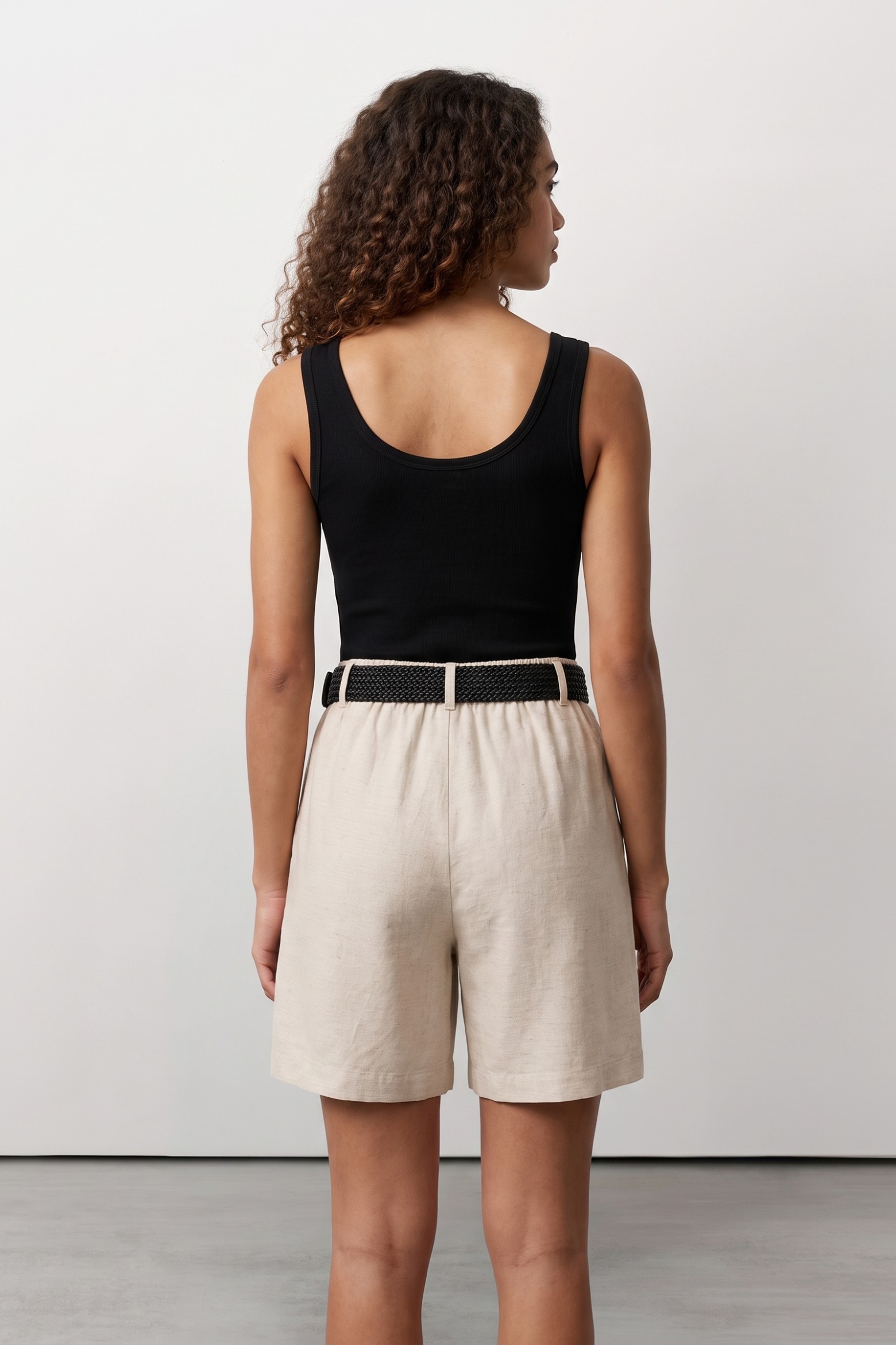 Black Sleeveless Slim T-shirt