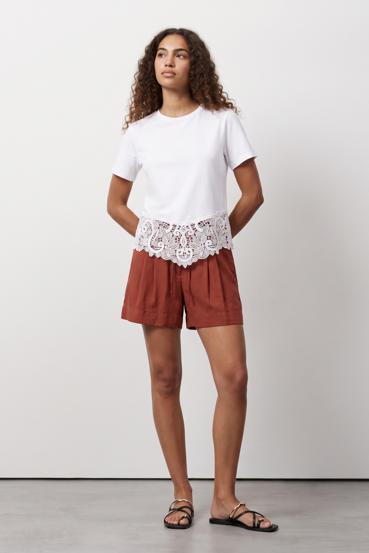 White T-shirt With Lace Detail