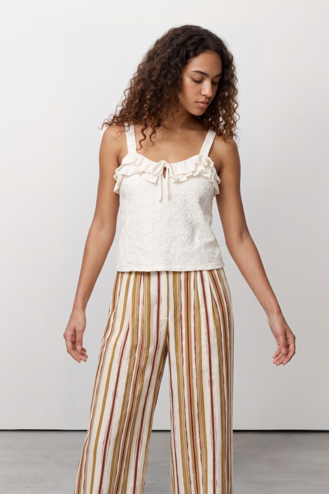 Beige ruffled crop top