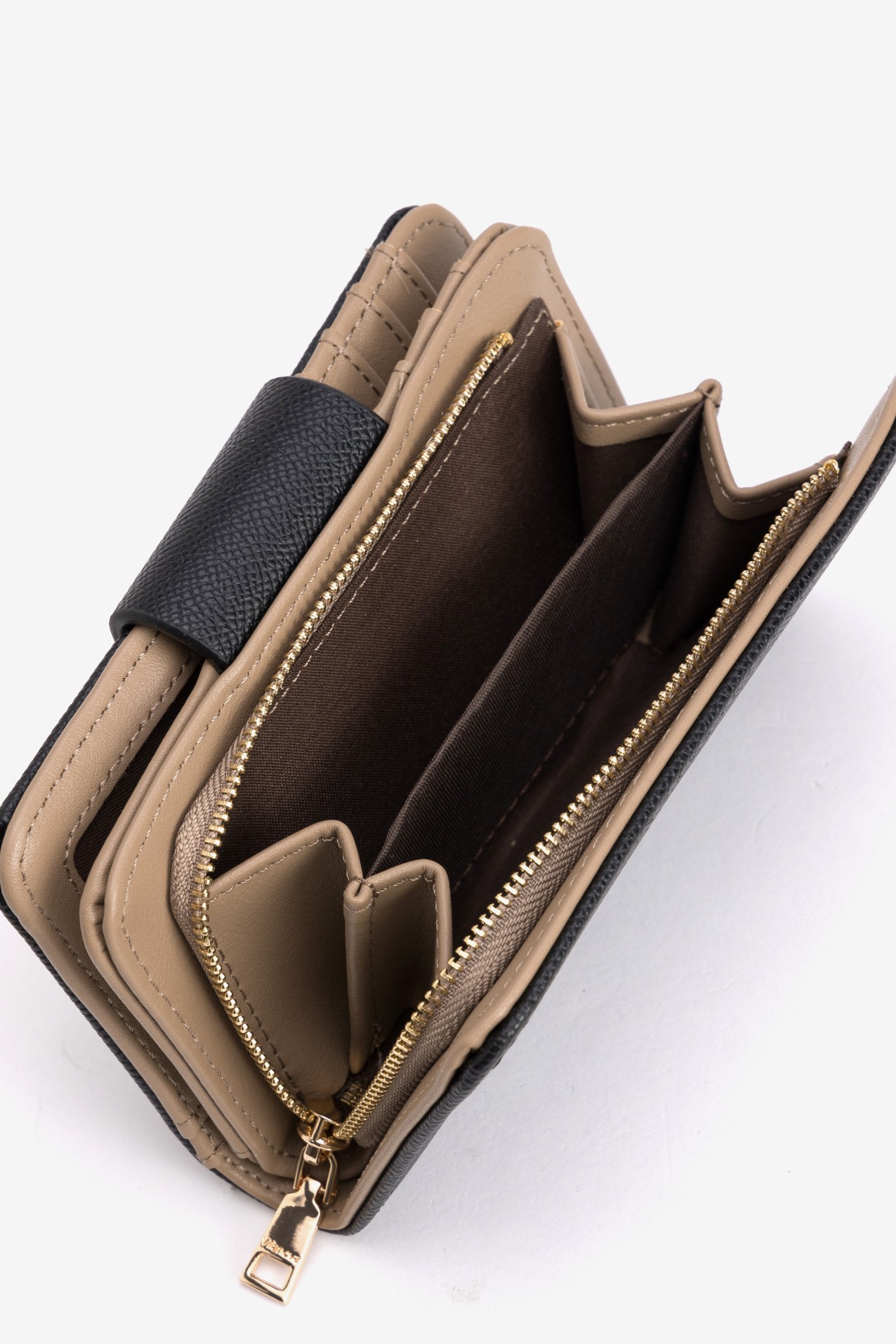 Porta moedas preto compacto