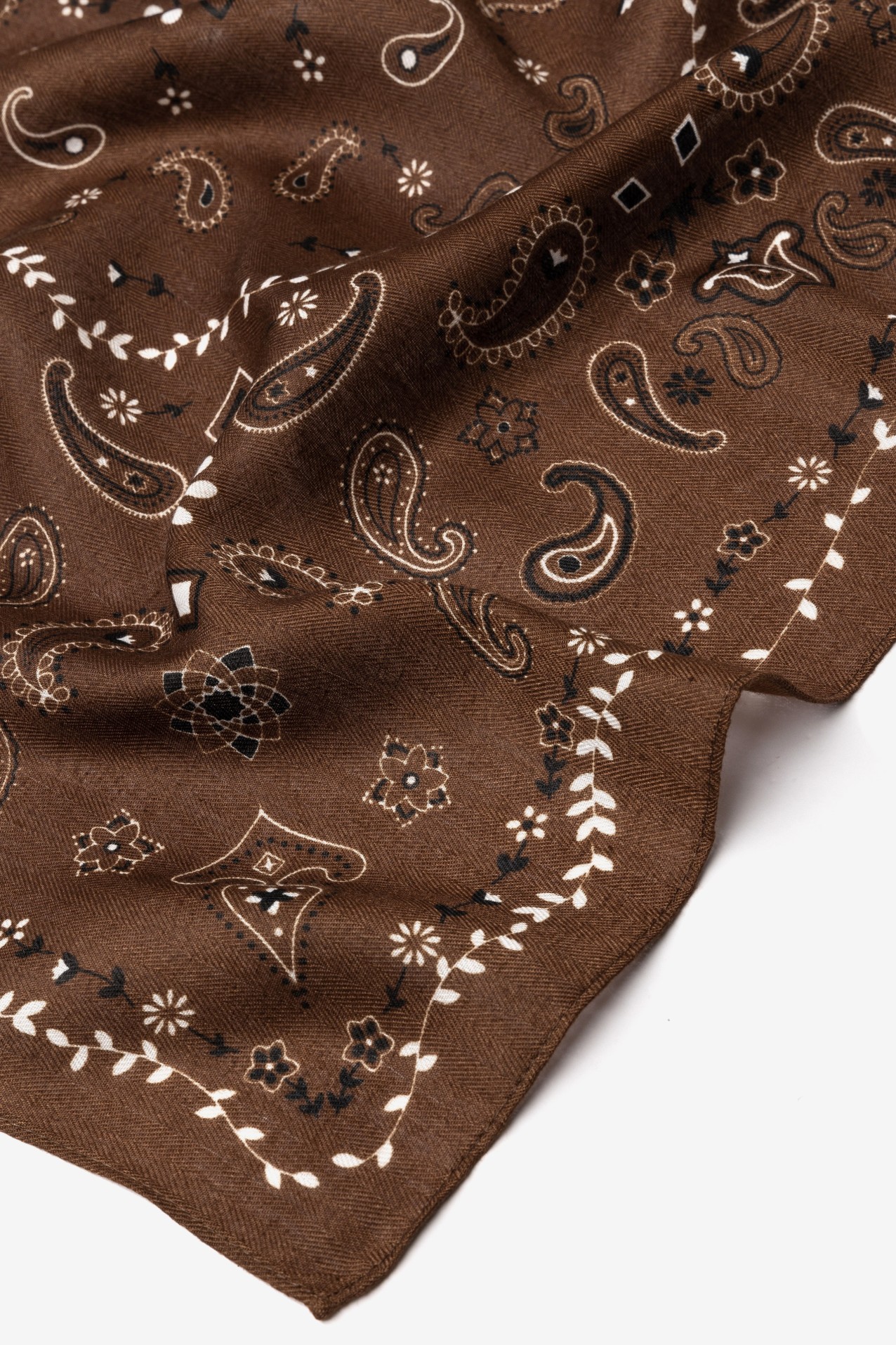 Bandana castanha vibes retro