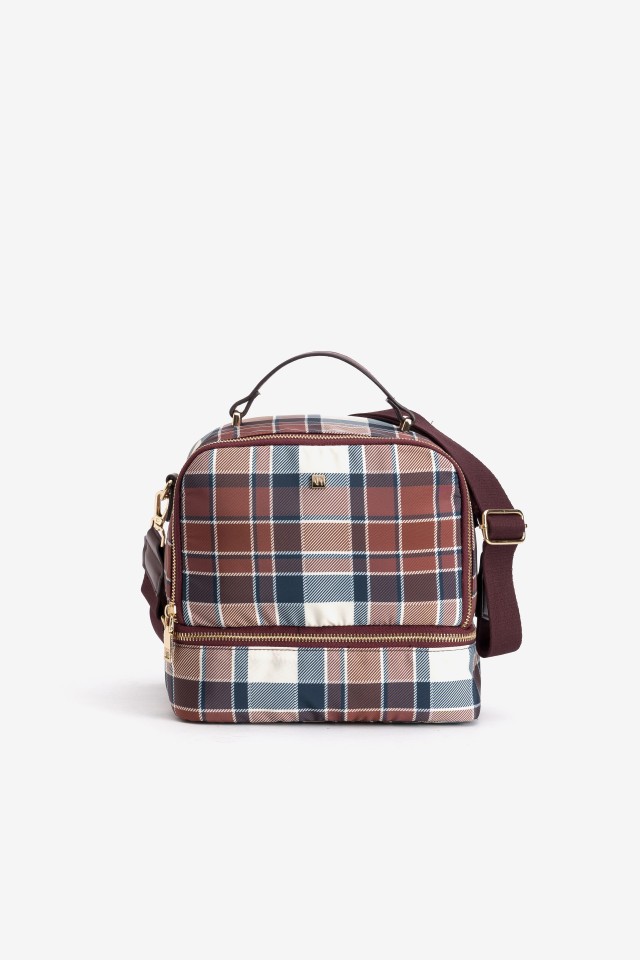 Nylon lunchbox with checkered print.