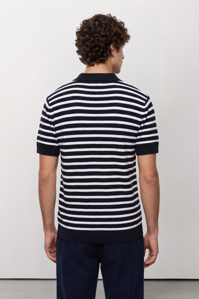Polo riscas azul-marinho regular Polo riscas azul-marinho regular