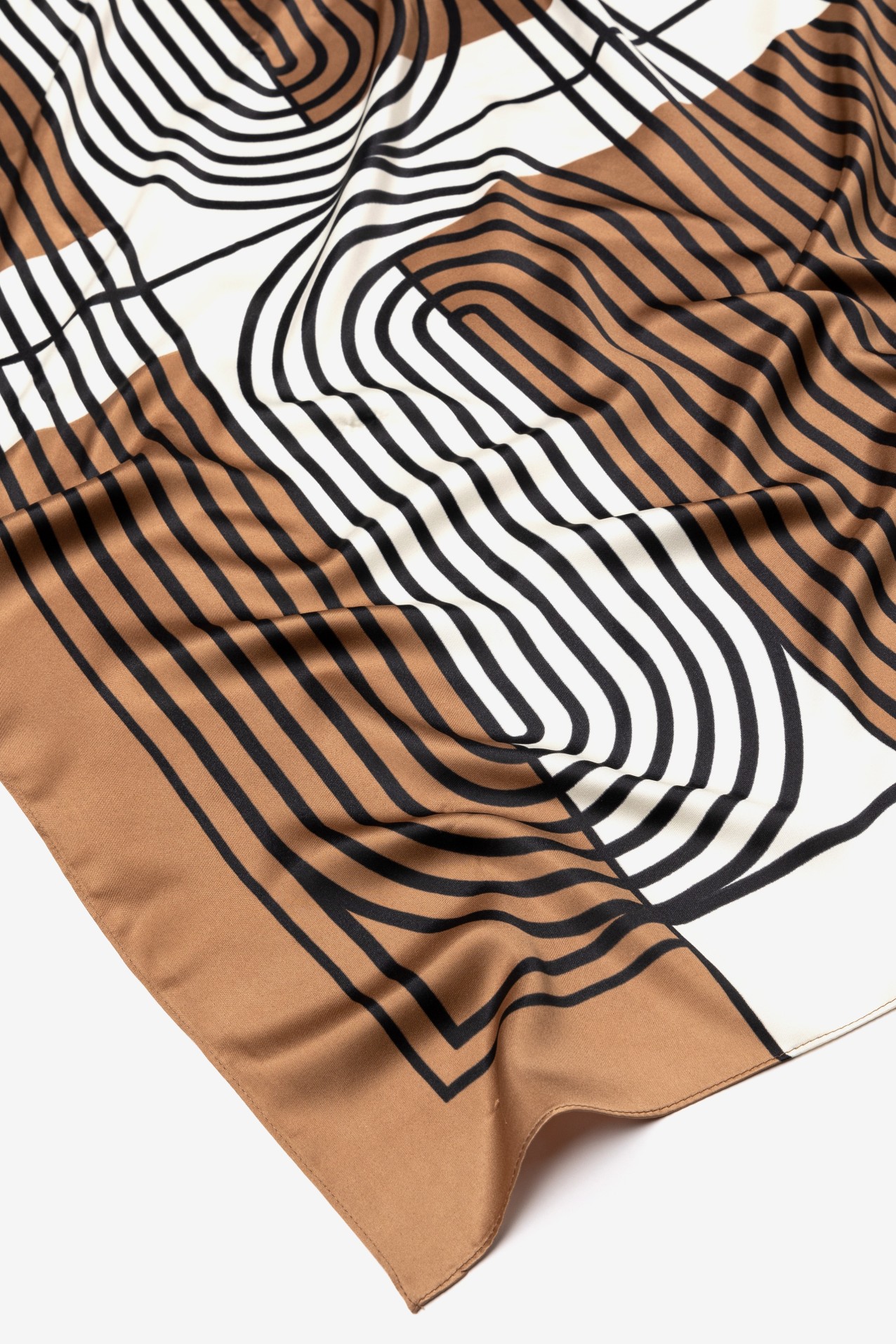 Beige Geometric Pattern Scarf