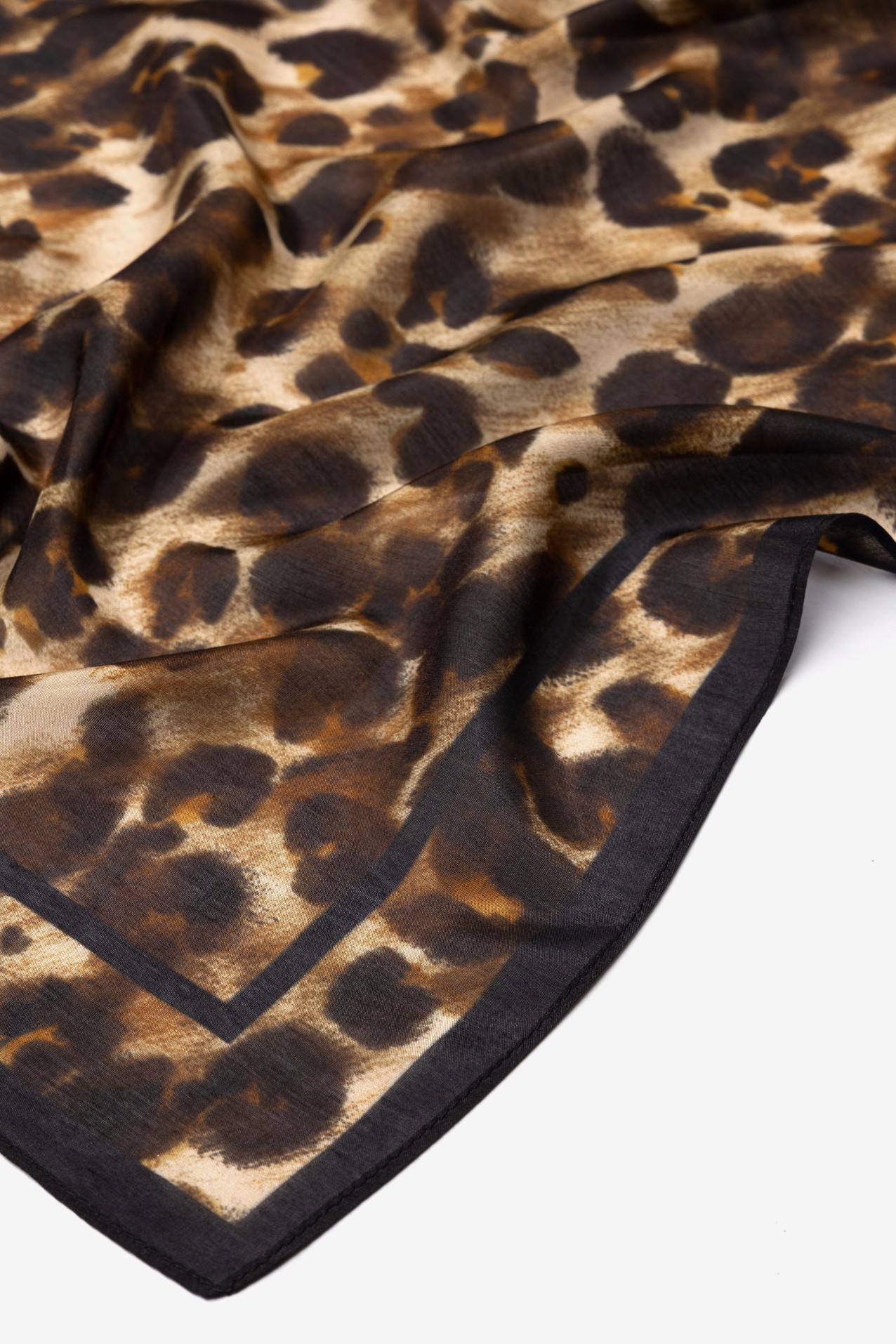 Bandana animal print preto