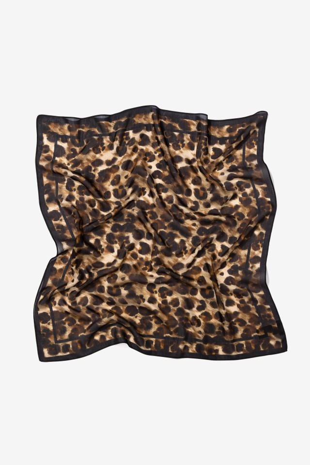 Bandana animal print preto
