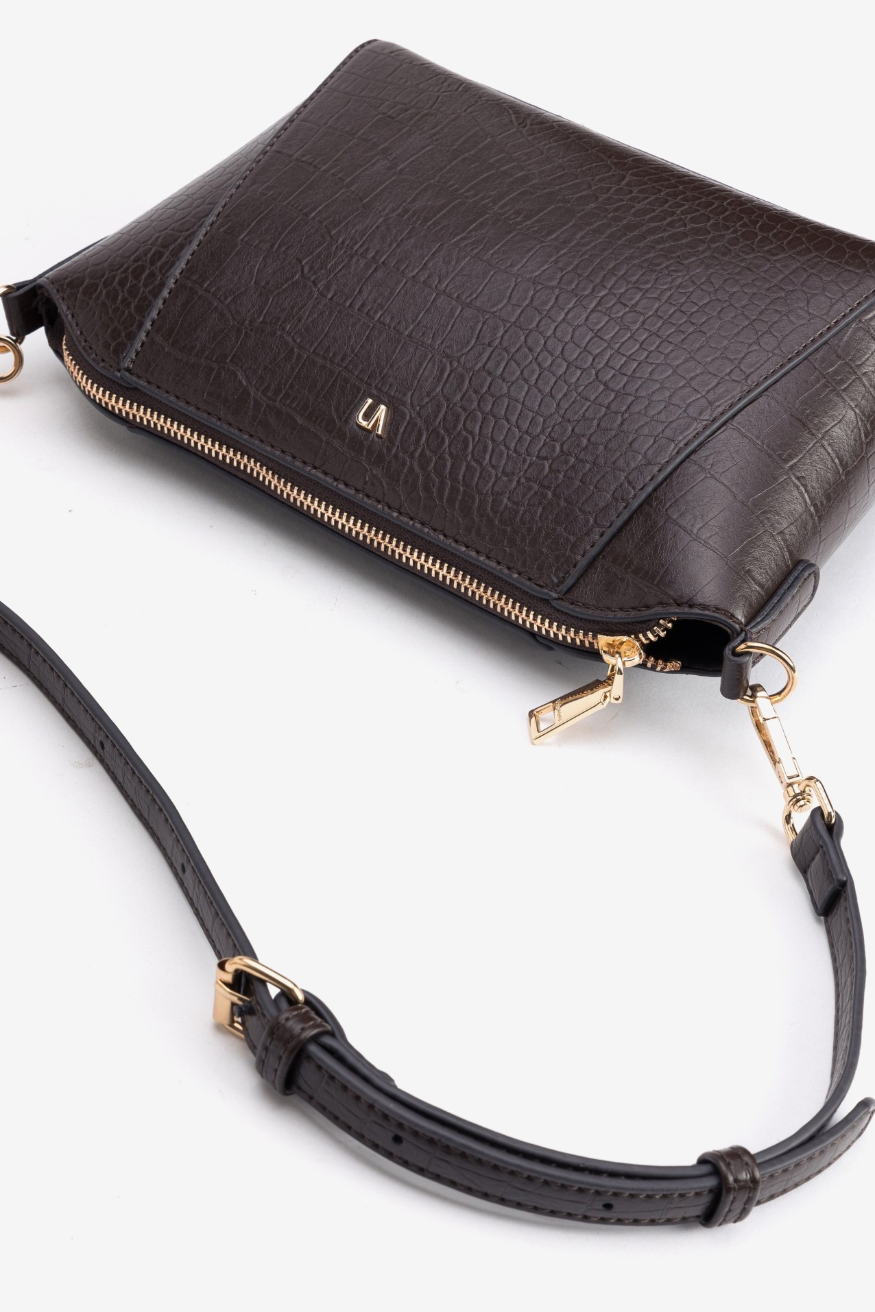 Bolso marr�n textura cocodrilo
