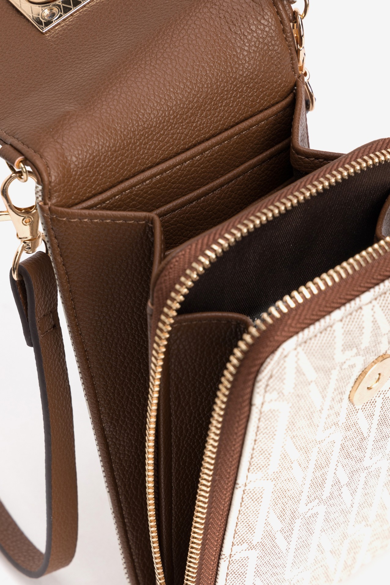 Porta-moedas com al�a castanha
