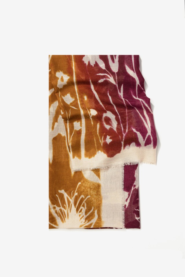 Len�o estampado floral bege