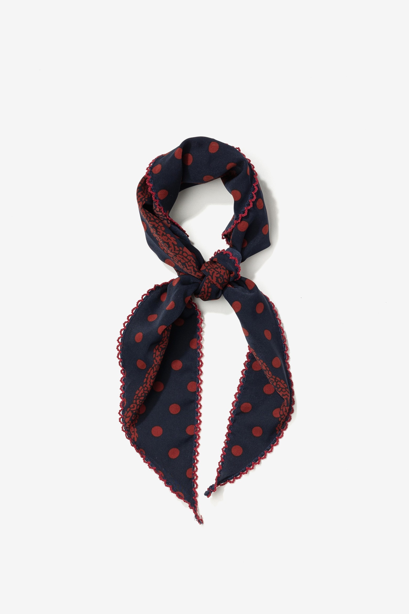 Bandana azul con lunares rojos