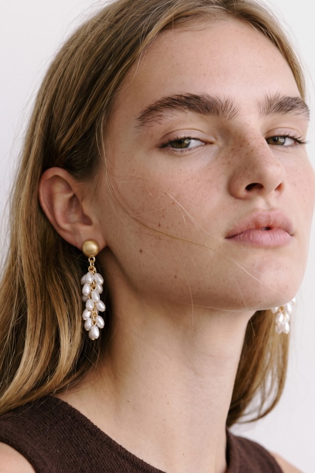 Gold Drop Pearl Earrings