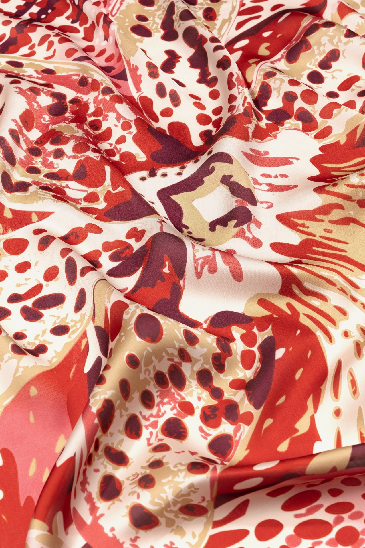 Pa�uelo estampado rojo floral