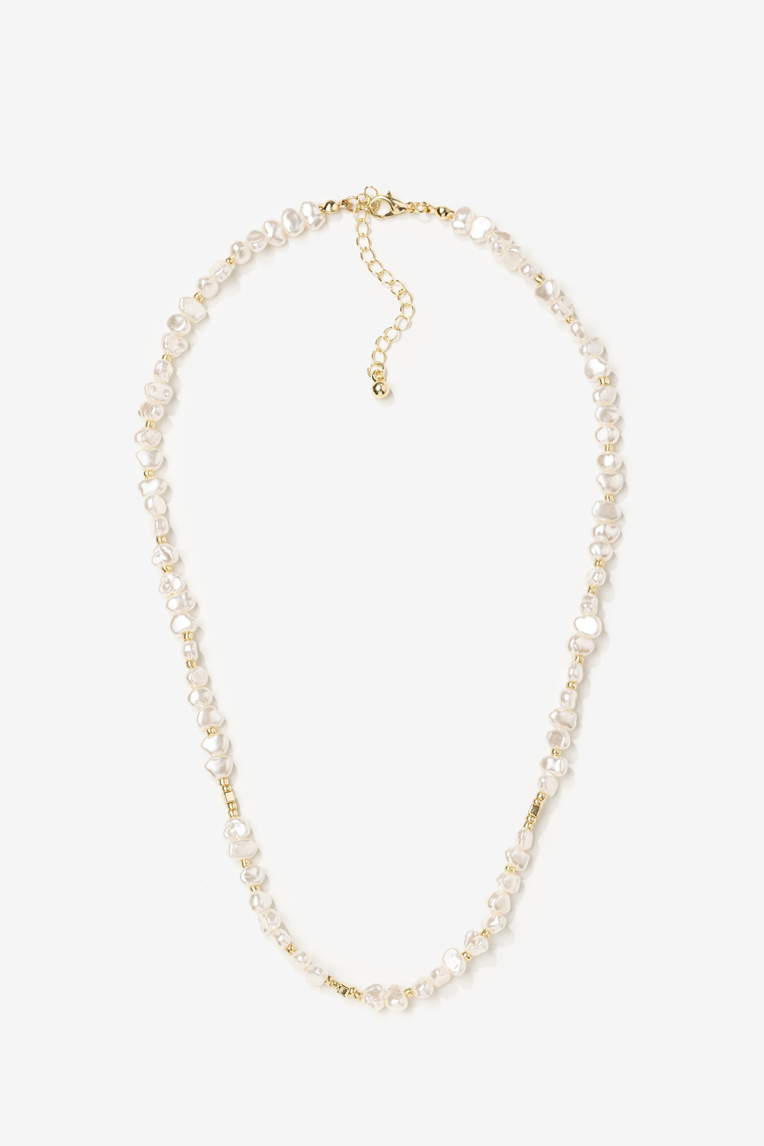 Gold Toned Pearl Necklace