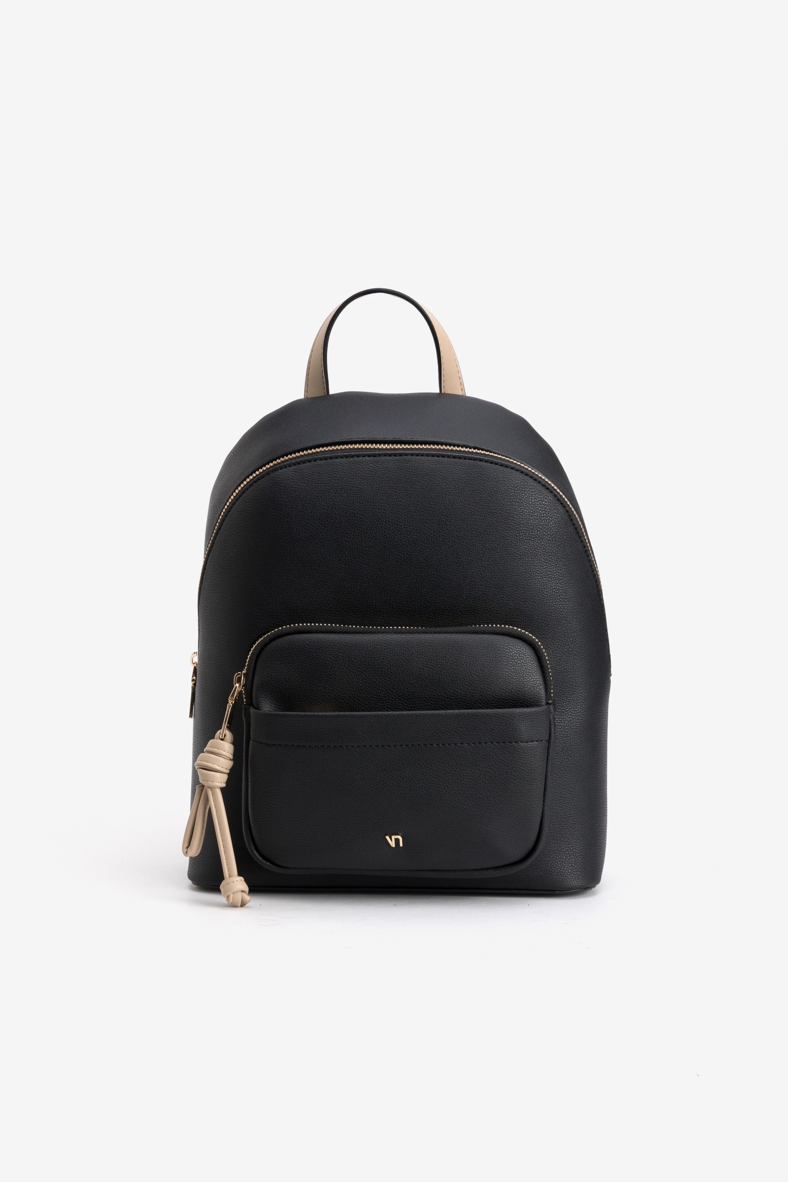 Mochila compacta preta minimalista