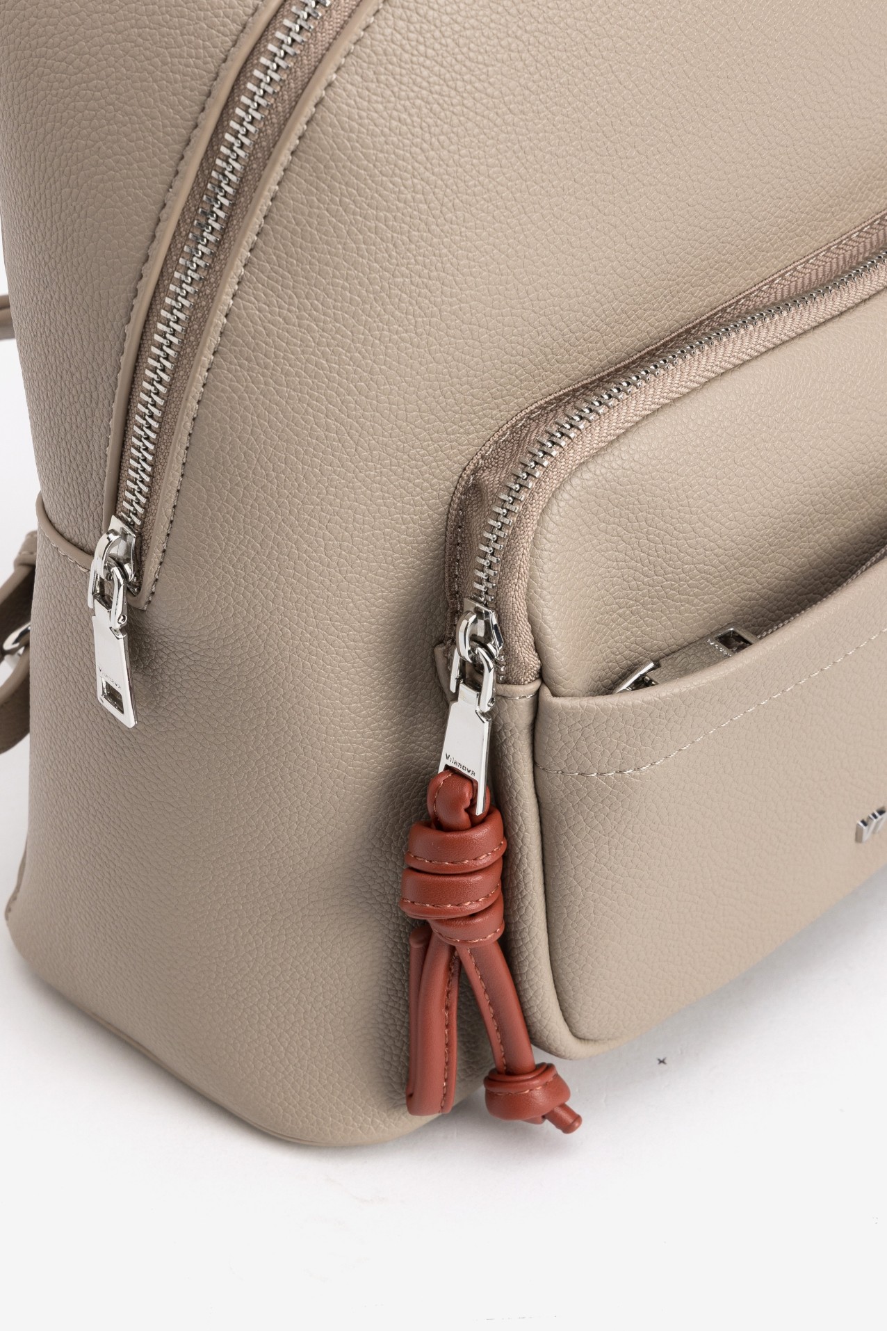 Mochila bege casual chic