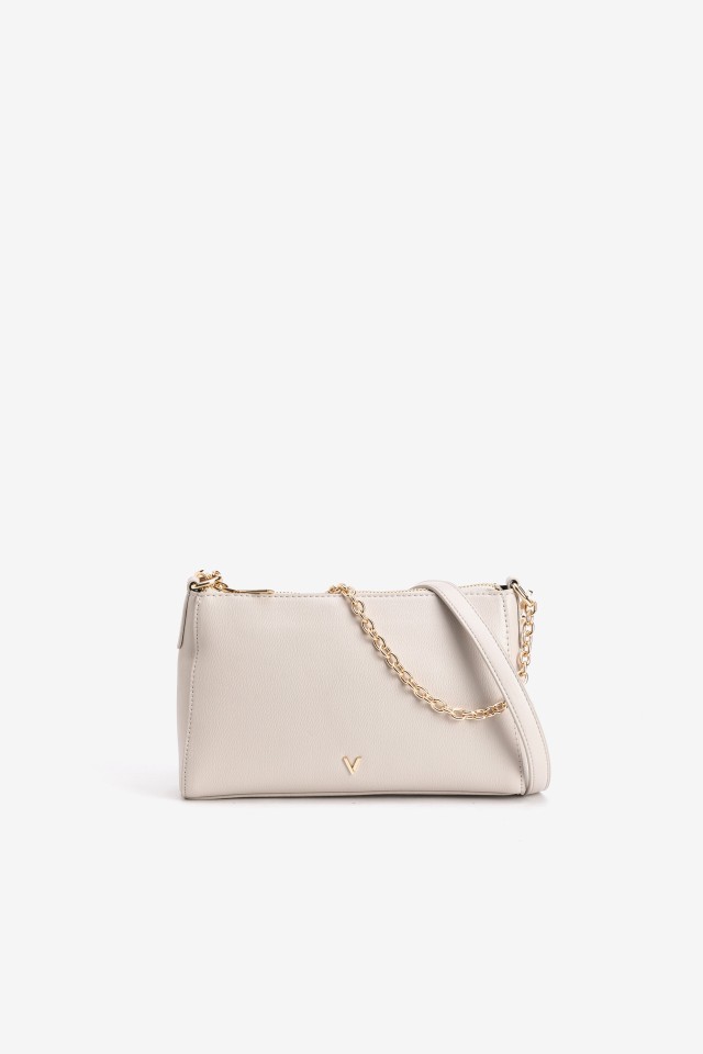 Cartera beige con cadena dorada