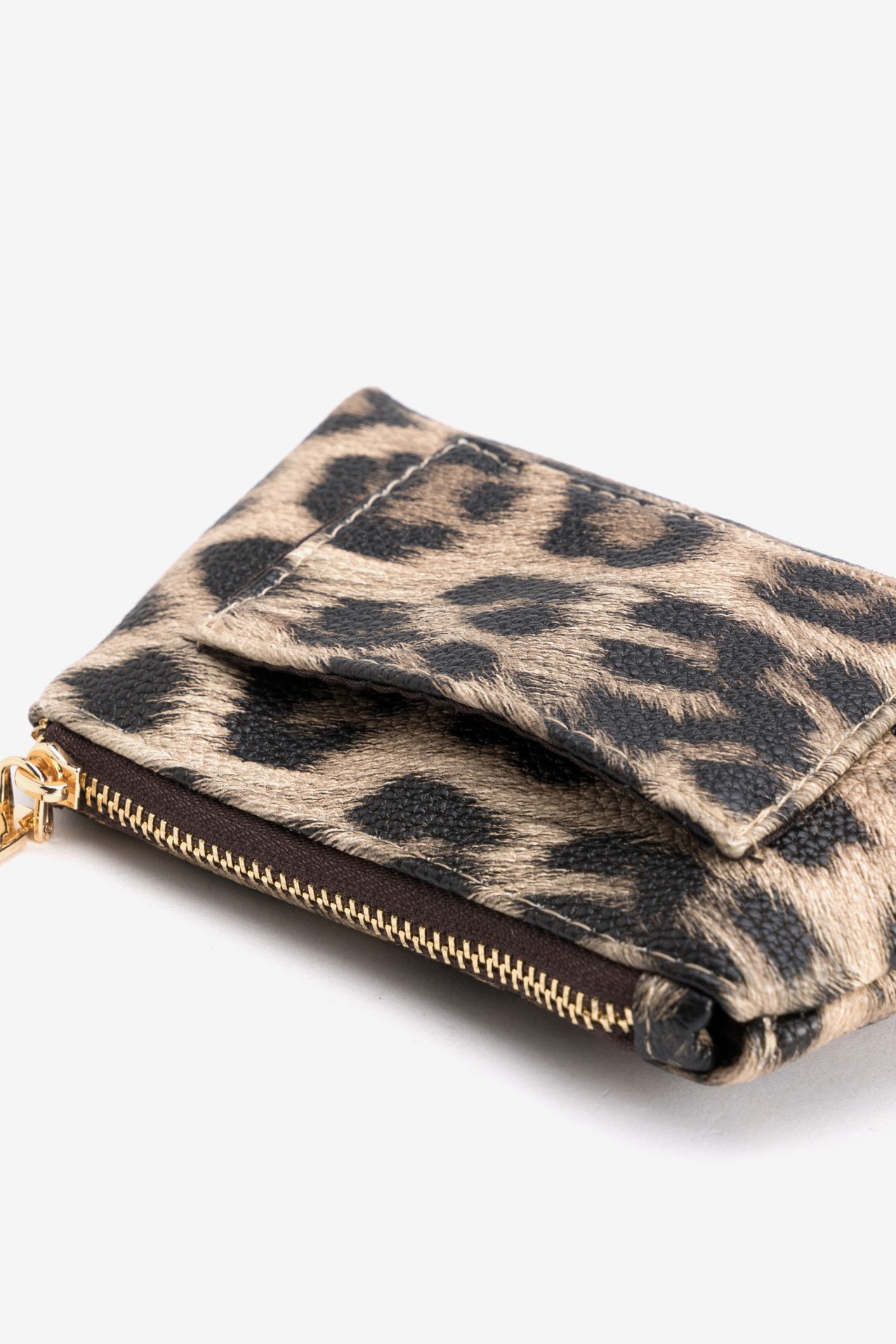 Monedero marr�n estampado leopardo