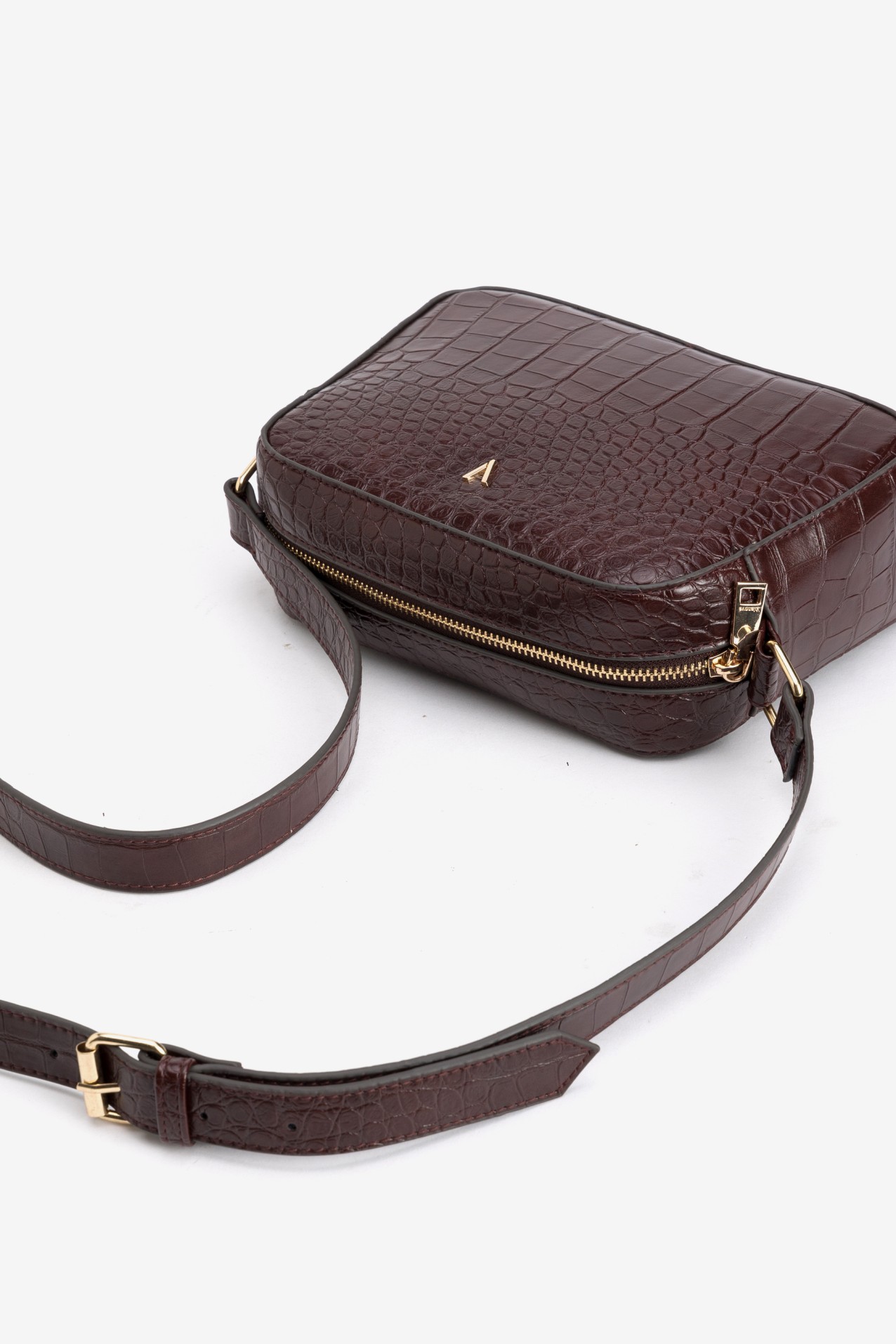 Carteira textura croco burgundy