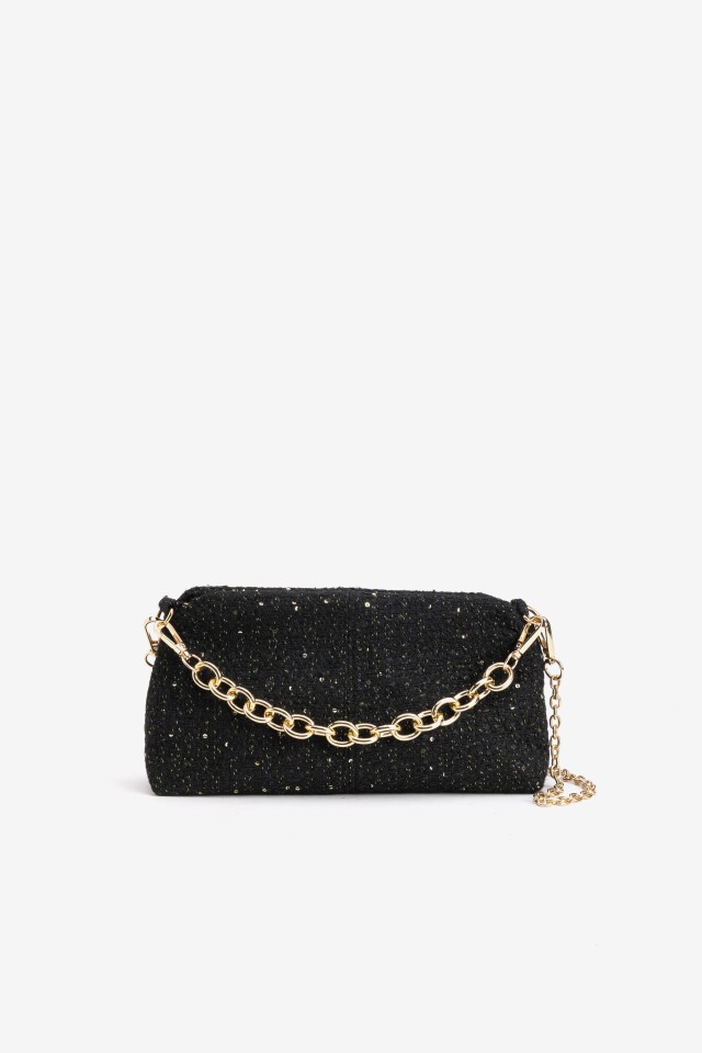Black Wallet With Chunky Chain