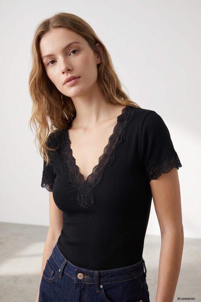 Black lace slim t-shirt