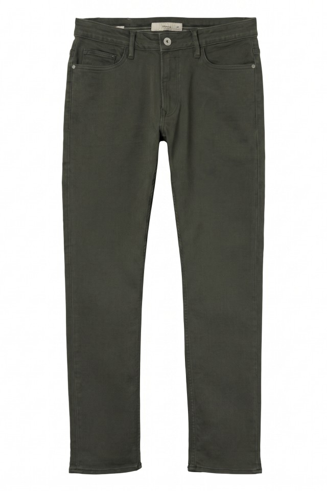 Pantalón verde estilo casual Pantalón verde estilo casual