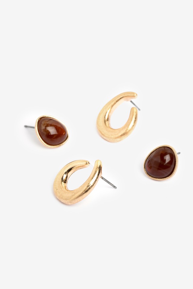 Set of Gold Stud Earrings Set of Gold Stud Earrings