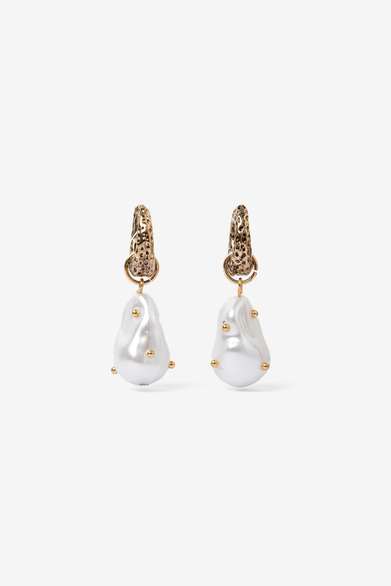 Gold Textured Pearl Earrings