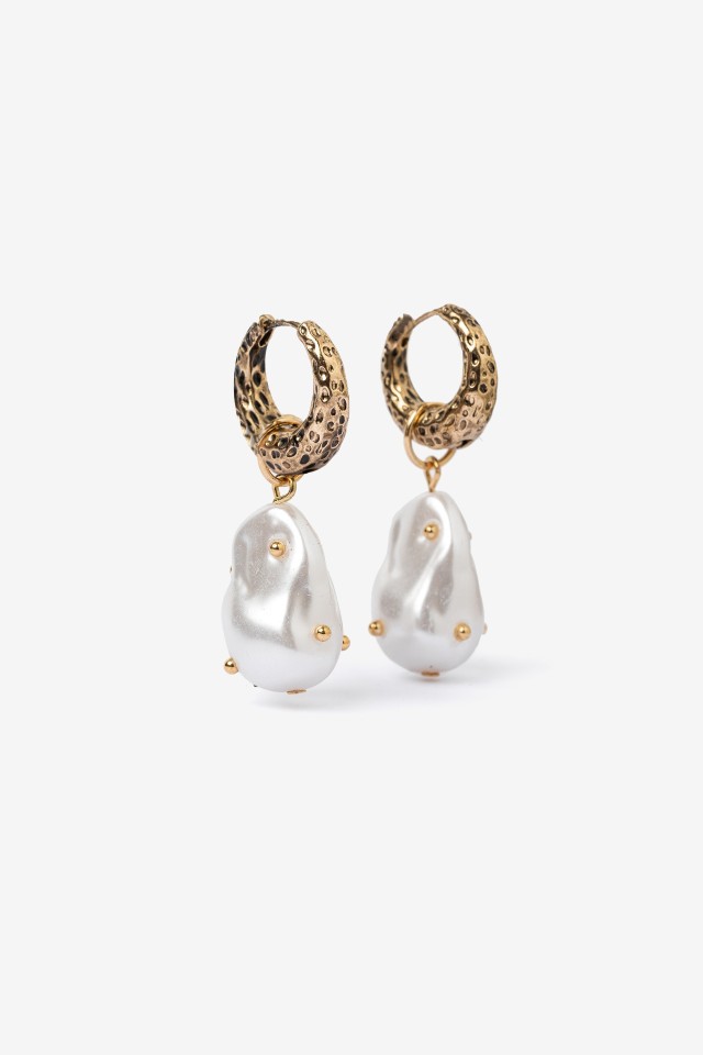Gold Textured Pearl Earrings