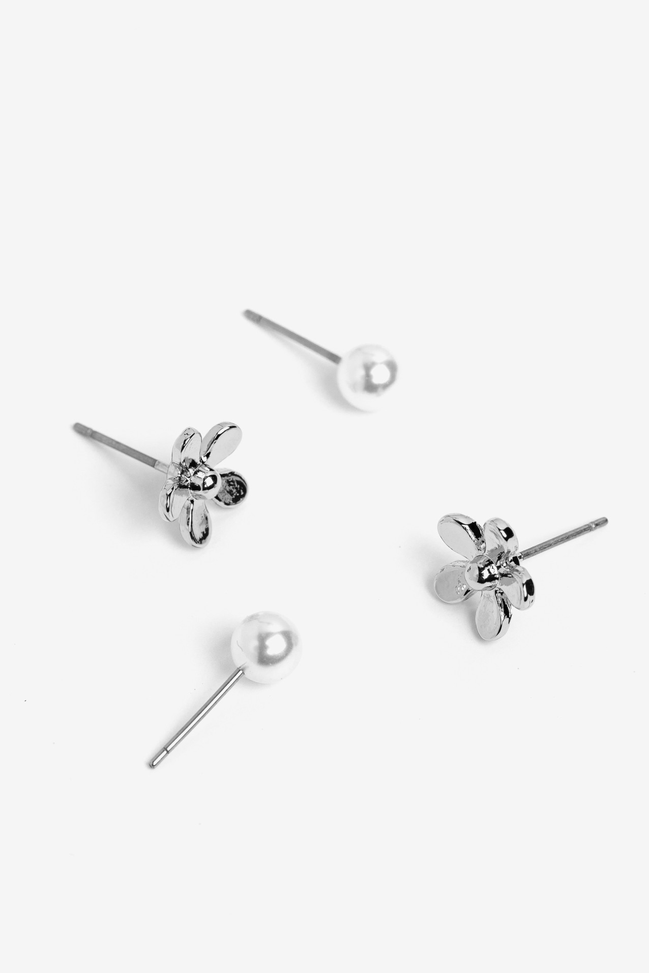 Silver Flower Stud Earrings