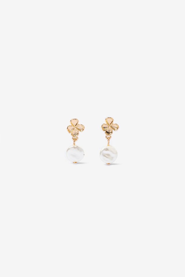Gold Floral Pearl Earrings